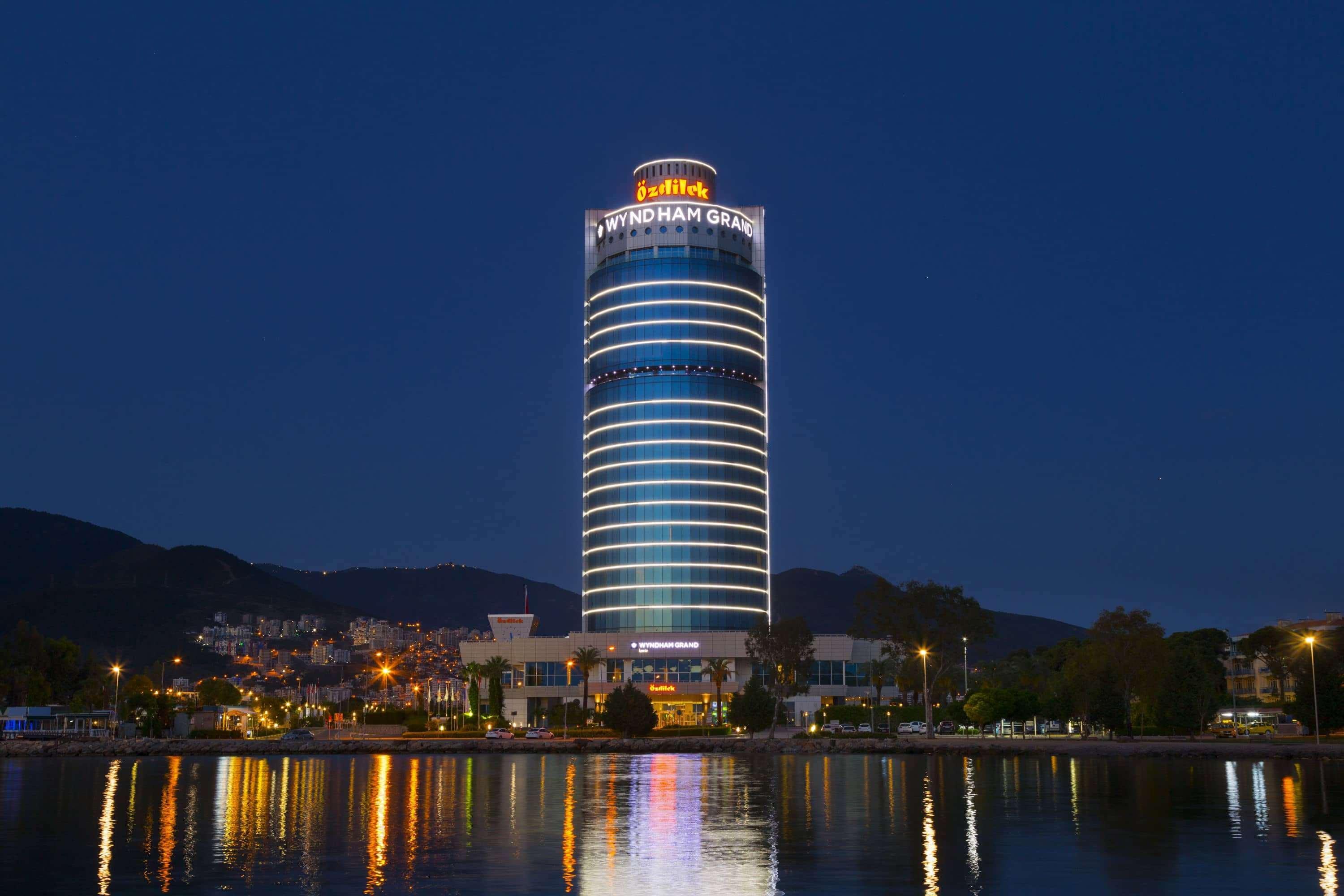 Wyndham Grand özdilek Otel 5*
