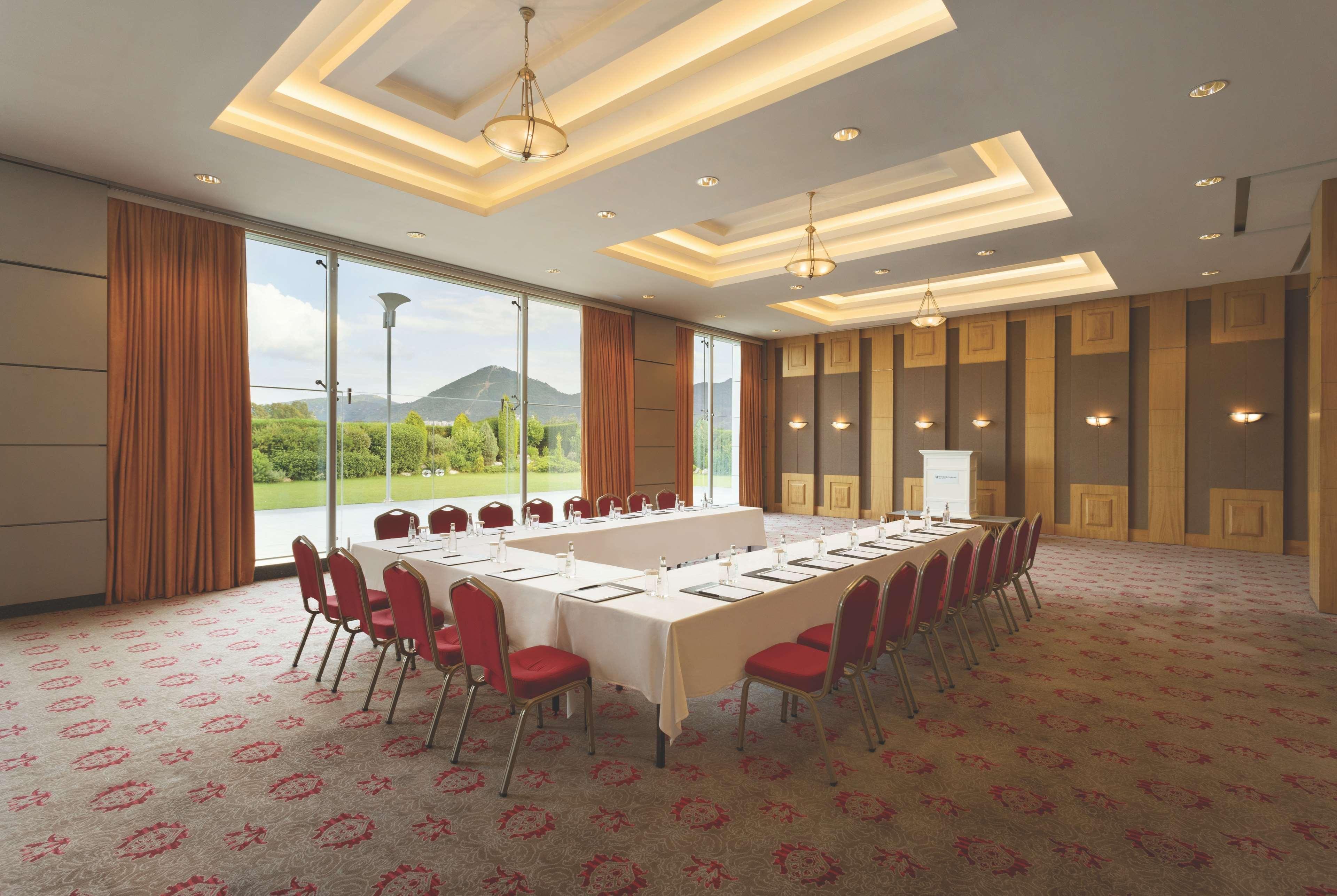 Wyndham Grand Ozdilek Thermal & Hotel İzmir